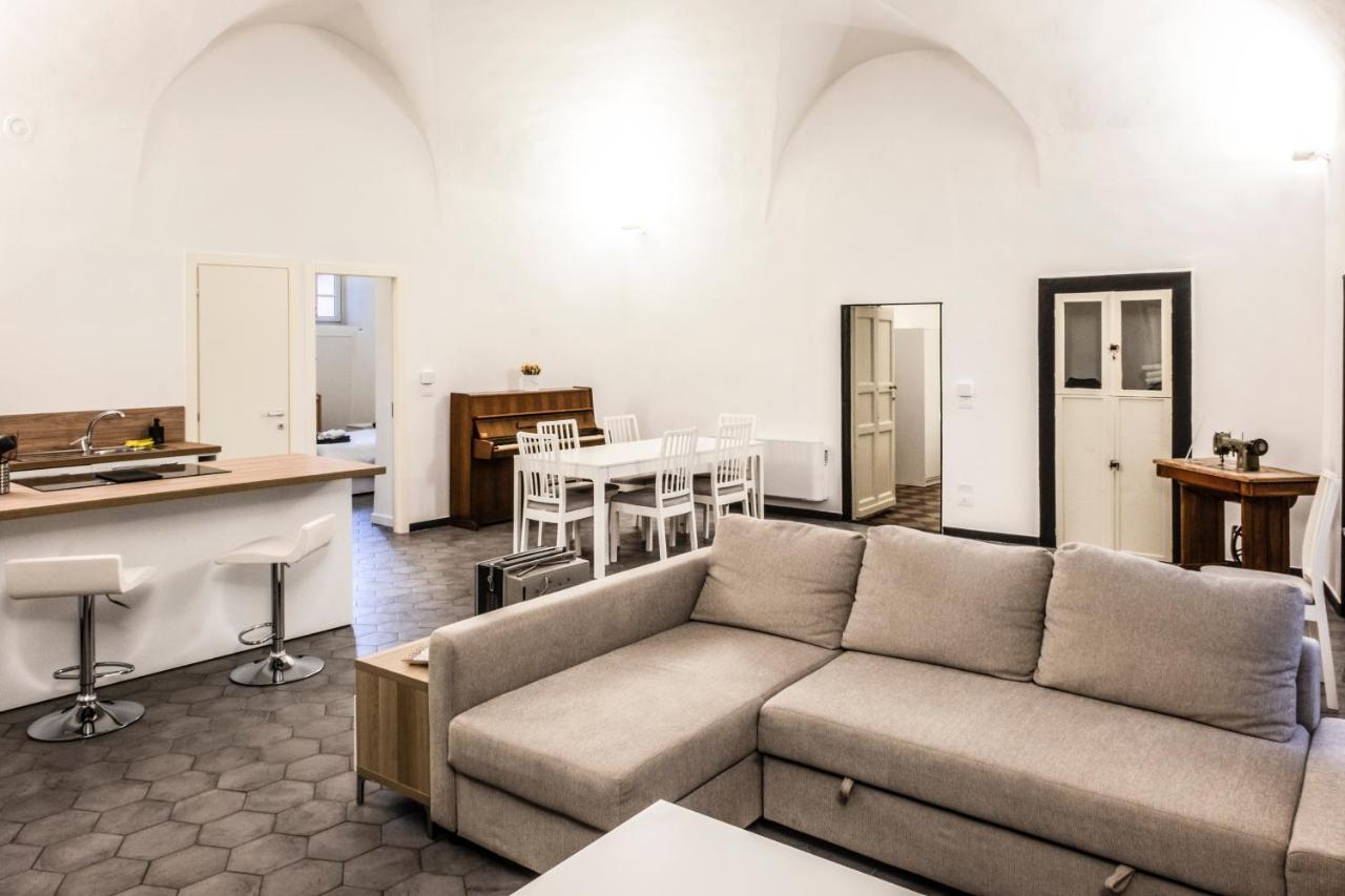 Archivolto Del Teatro Hotel Albenga Exterior foto